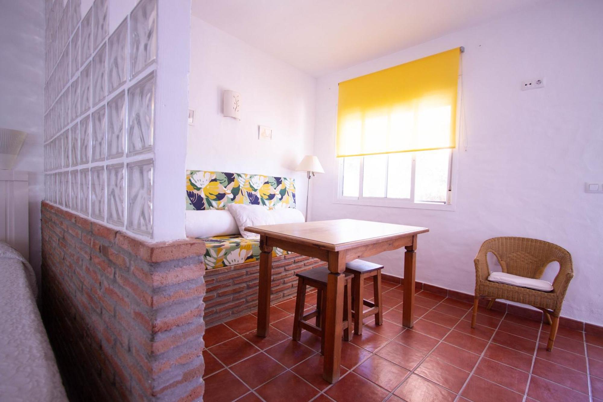Apartamentos Turisticos Trajano Bolonia Exterior photo